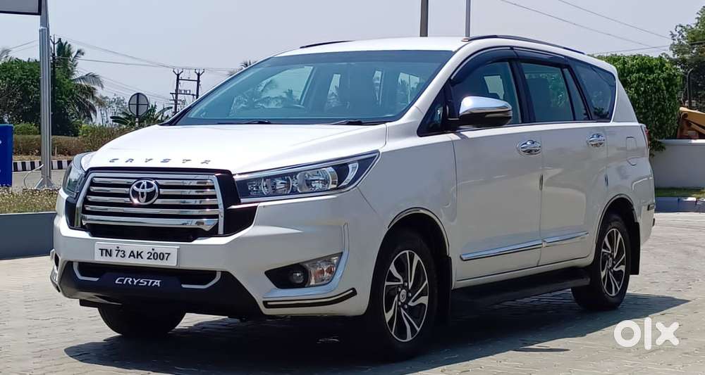 Toyota Innova Crysta [2020-ongoing] 2.4 Gx 8 Str, 2023, Diesel