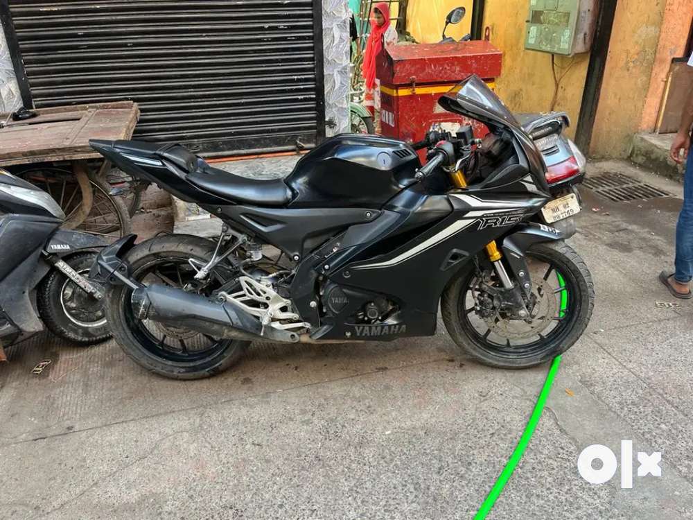 Second hand r15 v3 best sale near me