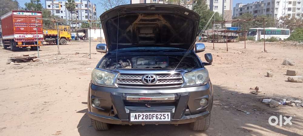 Toyota Fortuner, 2010, Diesel