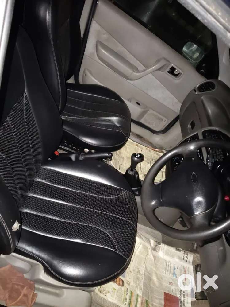 Ford Ikon 2004