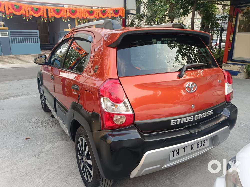 Toyota Etios Cross 1.2l G, 2016, Petrol