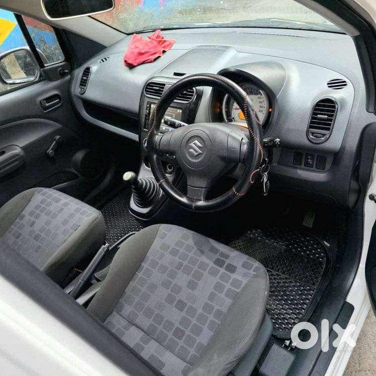 Maruti Suzuki Ritz Lxi, 2013, Petrol