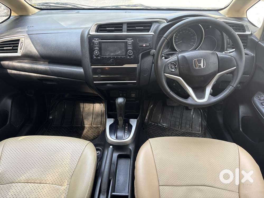 Honda Jazz V Automatic, 2016, Petrol
