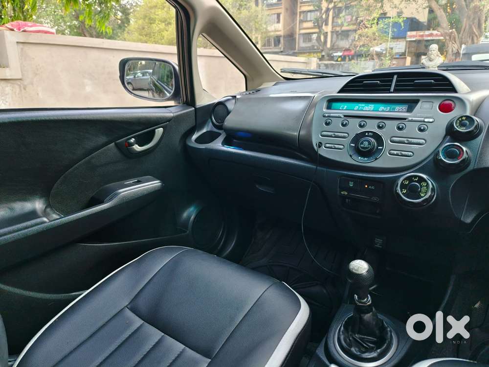 Honda Jazz V Mt Privilege, 2010, Petrol