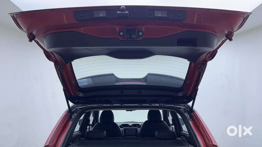 Nissan Magnite 1.0 Xv Premium Dual Tone, 2023, Petrol