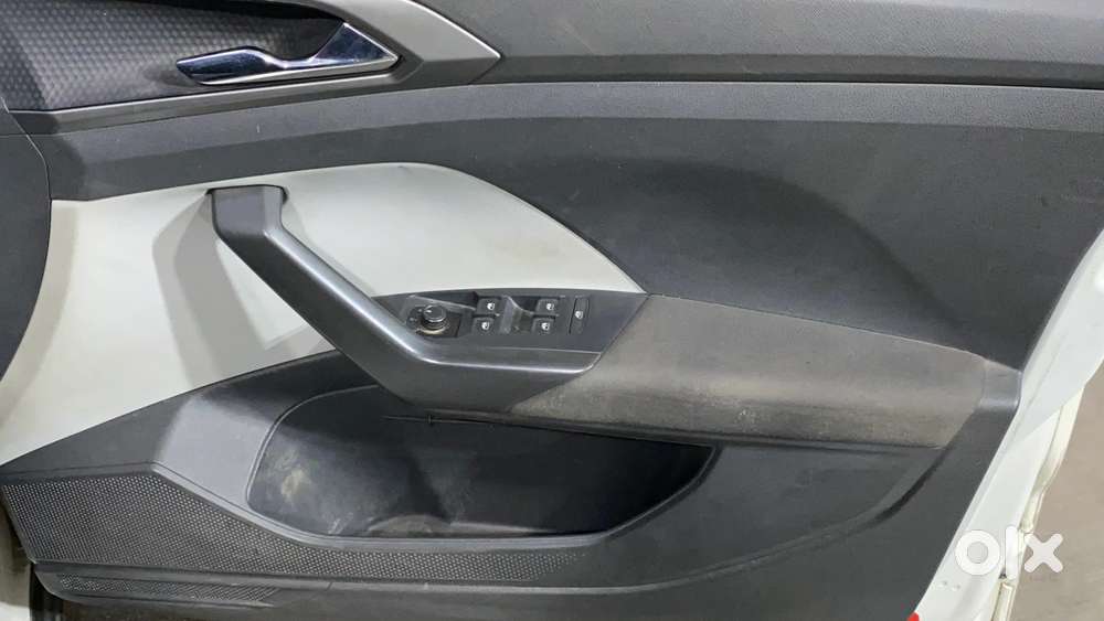 Skoda Kushaq 1.0 Tsi Ambition, 2022, Petrol
