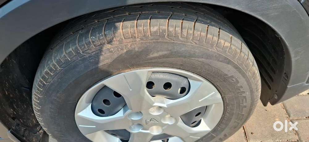 Mahindra Xuv300 2024 Petrol Well Maintained