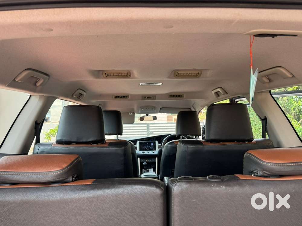 Toyota Innova Crysta 2016