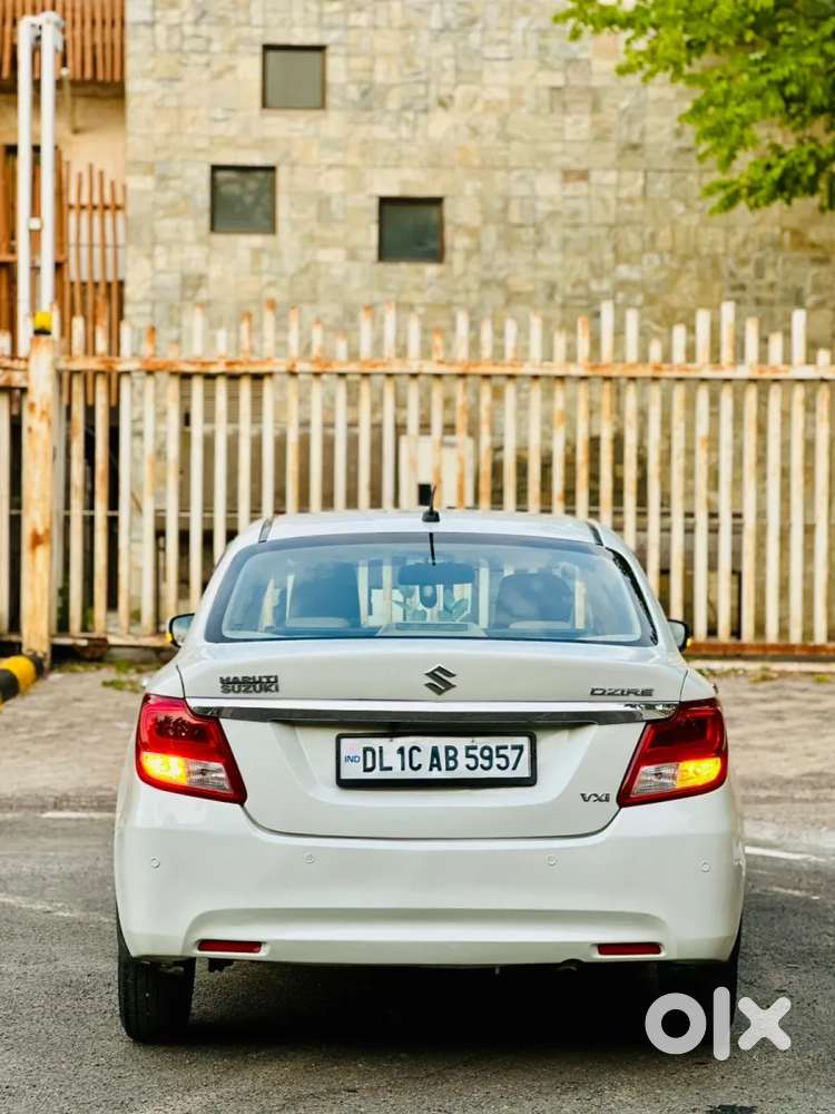 Maruti Suzuki Dzire 1.2 Vxi Amt, 2019, Petrol