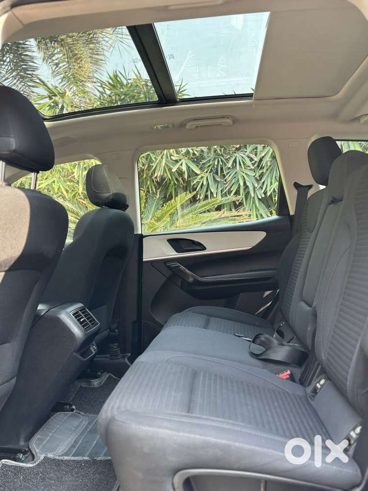 Mahindra Xuv700 2.2 Ax 5 Diesel Mt 7 Str, 2022, Diesel