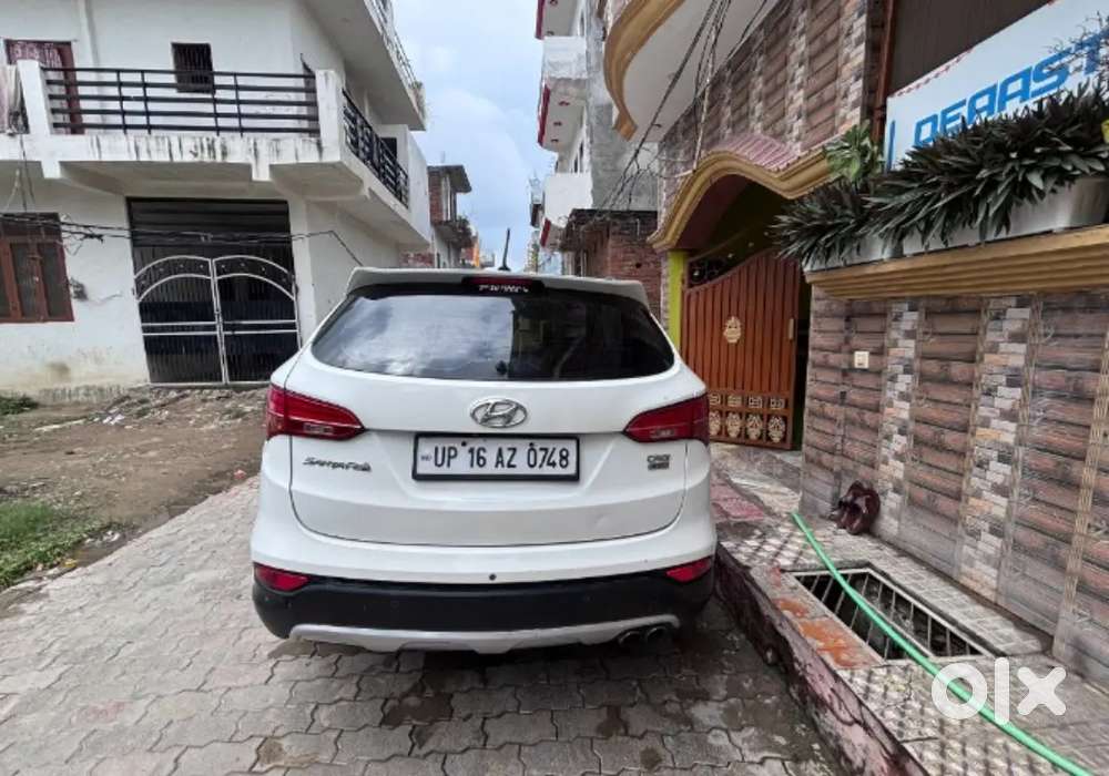 Hyundai Santa Fe 2015 Diesel 97000 Km Driven