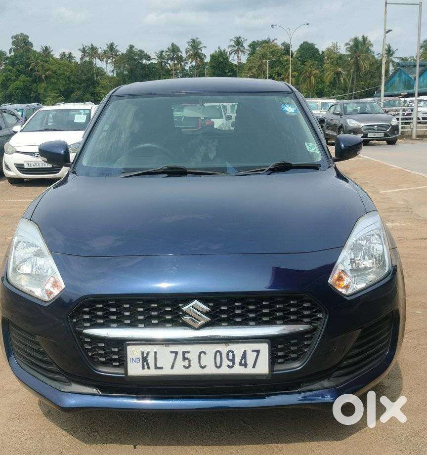 Maruti Suzuki Swift Vxi + Manual, 2022, Petrol