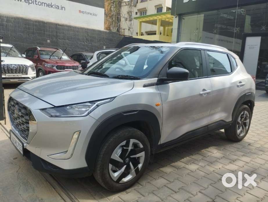 Nissan Magnite Kuro Edition Petrol Amt, 2024, Petrol