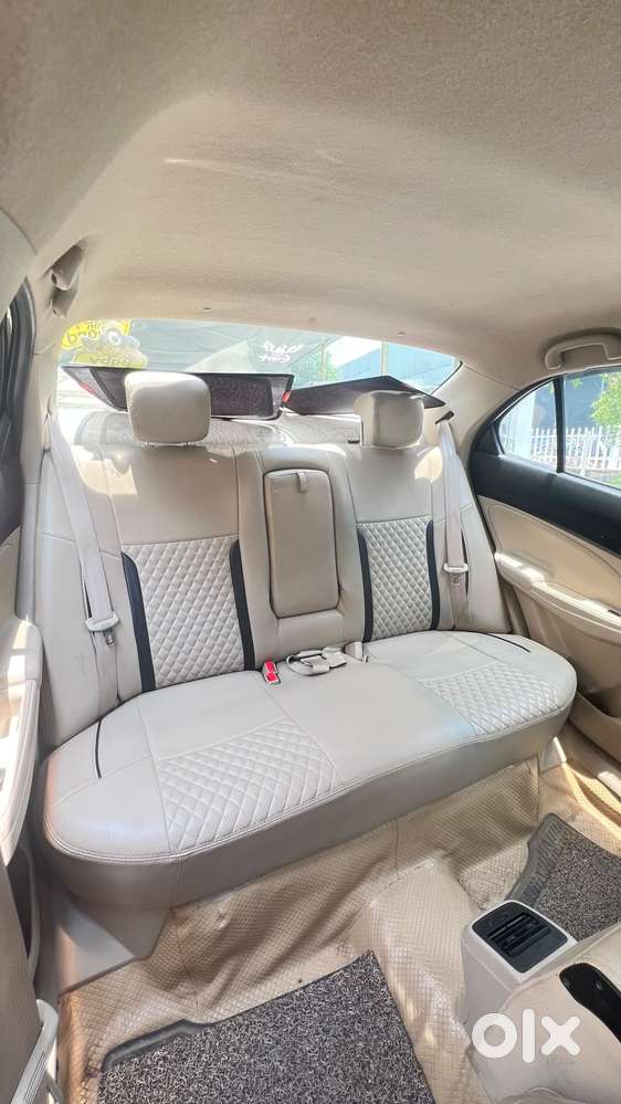 Maruti Suzuki Dzire Vxi Ags, 2022, Petrol