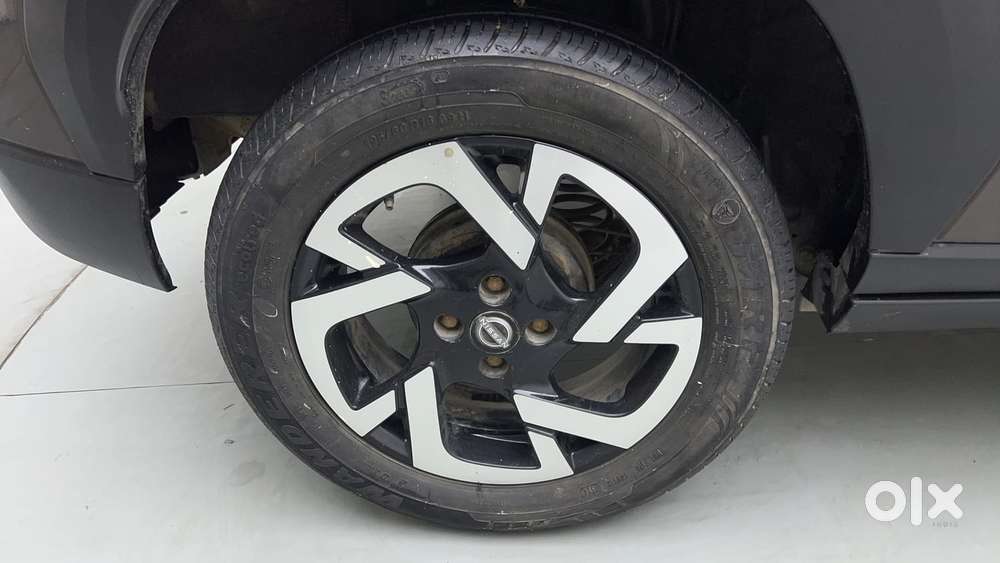 Nissan Magnite Xv Turbo, 2022, Petrol