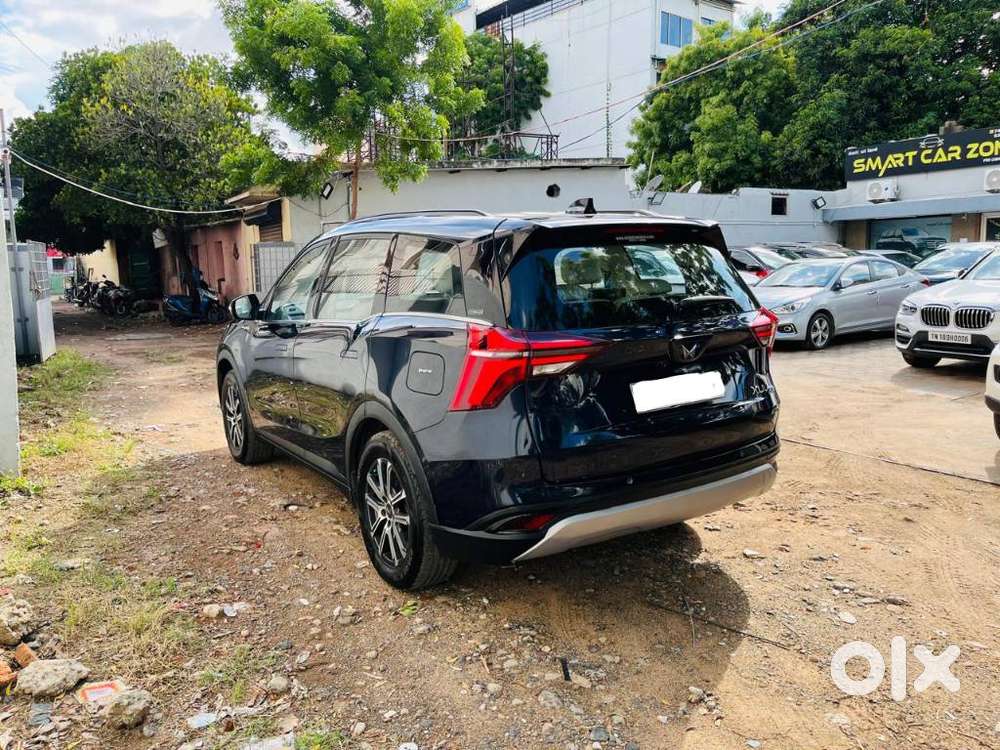 Mahindra Xuv700 2.0 Ax 7 Petrol Mt Str, 2022, Petrol