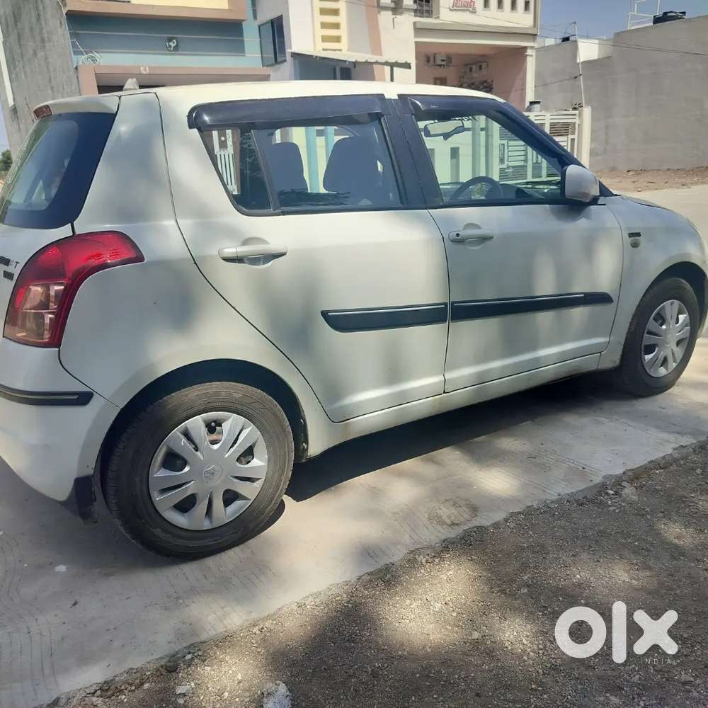 Maruti Suzuki Swift 2011 Diesel 93800 Km Driven