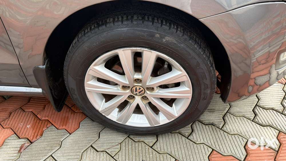 Volkswagen Polo Petrol Highline 1.2l, 2014, Petrol