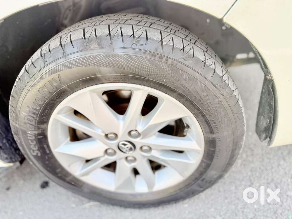Toyota Innova Crysta 2017 2.8z Automatic