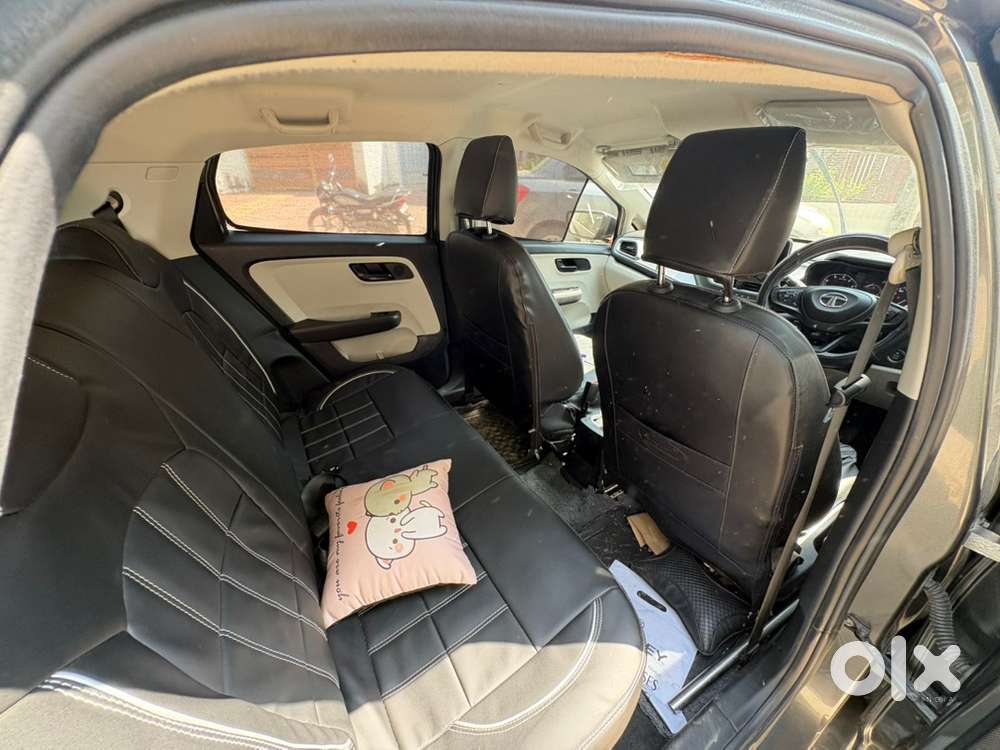 Tata Altroz Petrol Manual 2023