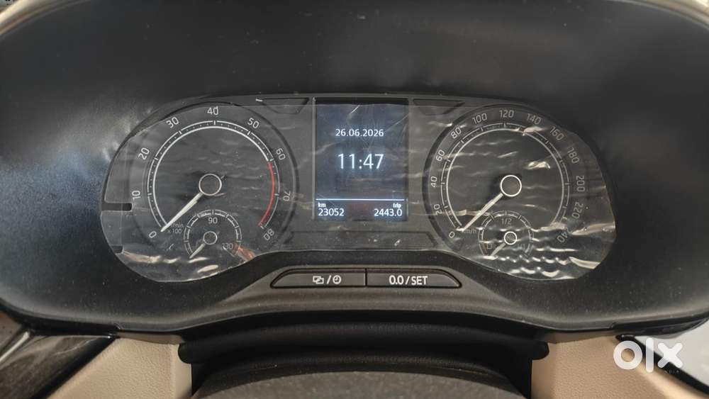 Skoda Slavia Petrol 2024