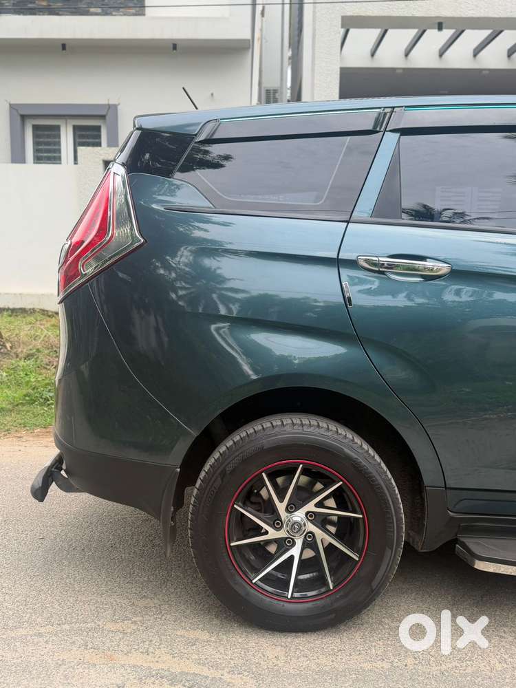 Mahindra Marazzo M4, 2019, Diesel