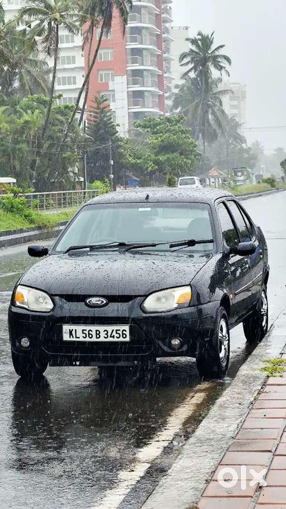 Ford Ikon 2009