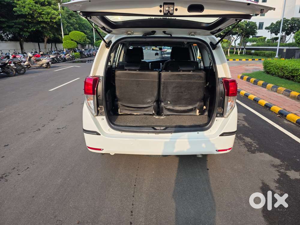 Toyota Innova Crysta