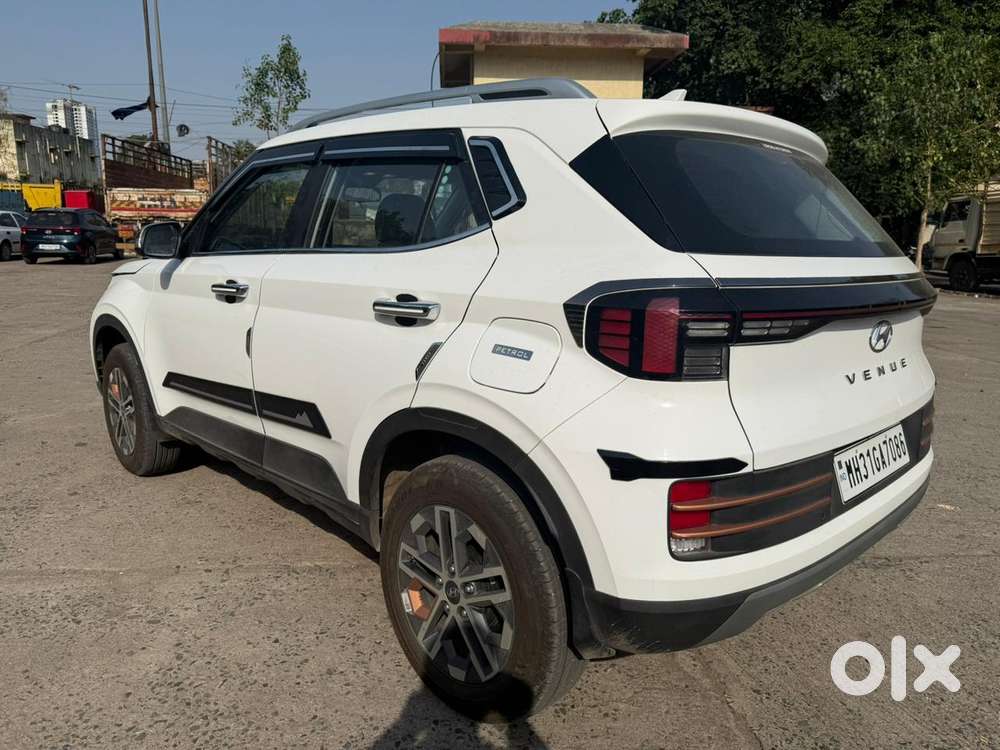 Hyundai Venue, 2025, Petrol