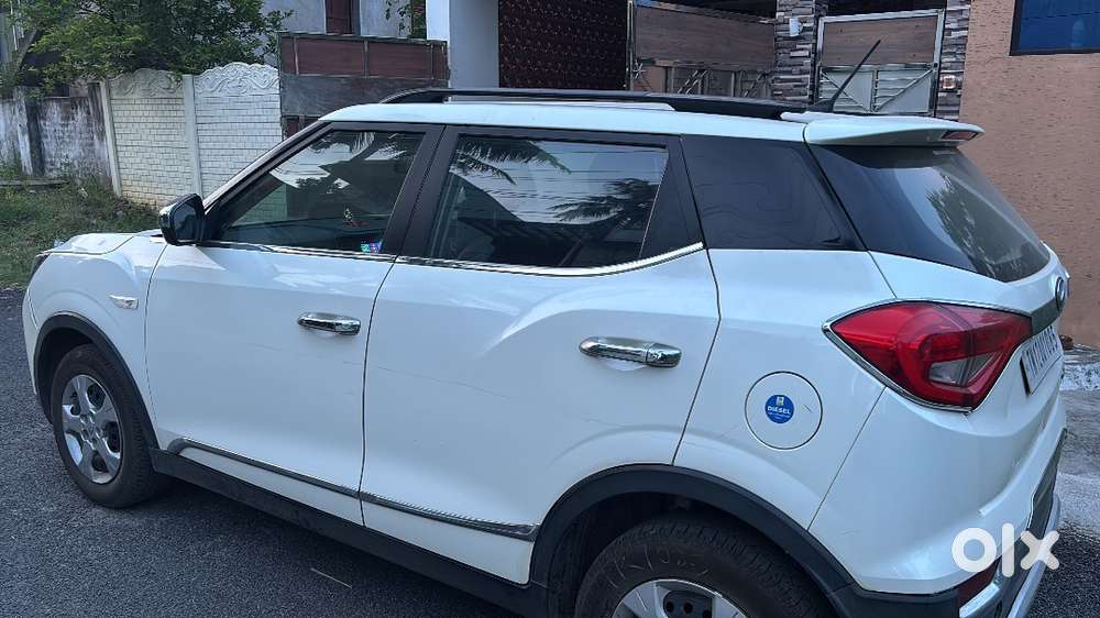 Mid Variant With Sun Roof