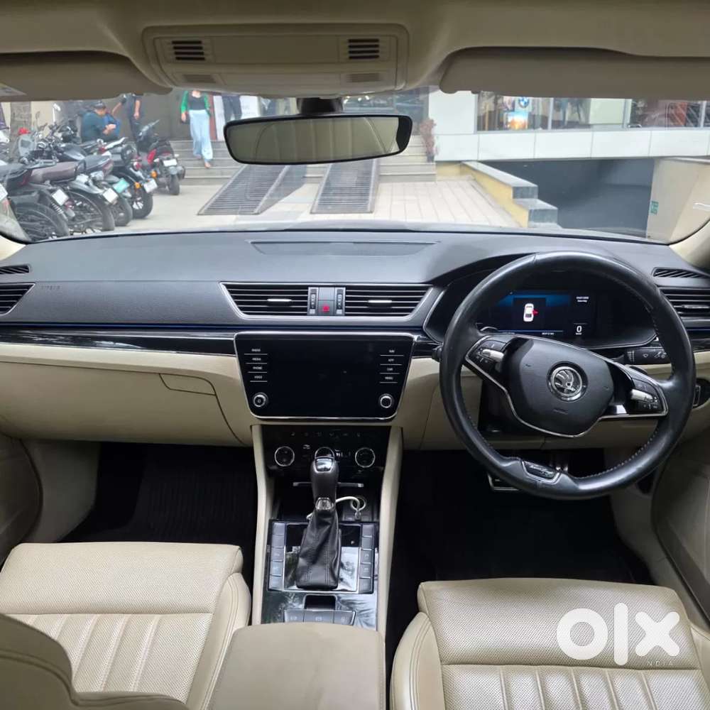Skoda Superb 2.0 L&k Tsi At, 2022, Petrol