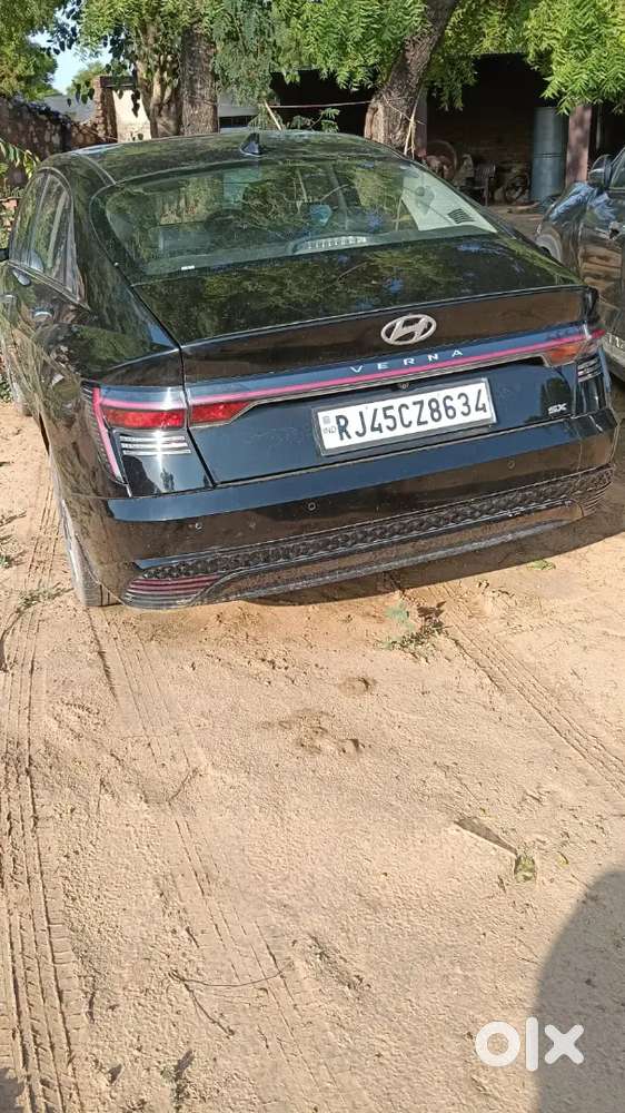 Hyundai Verna 1.5 Petrol Sx 2024