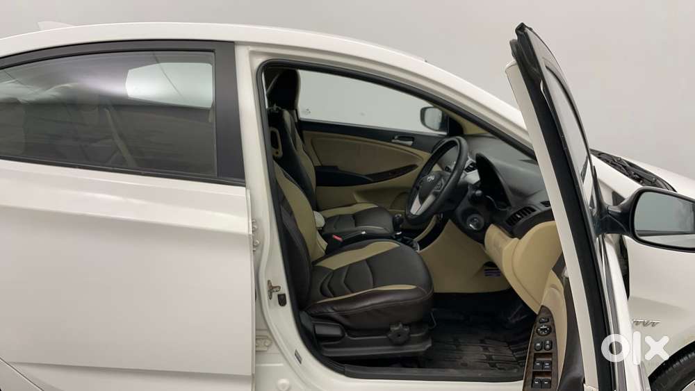 Hyundai Verna 1.6 Sx Vtvt, 2016, Petrol
