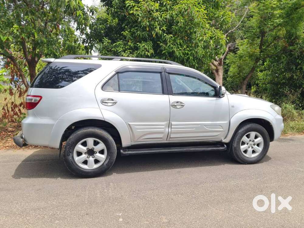Toyota Fortuner 3.0 4x2 Mt, 2010, Diesel
