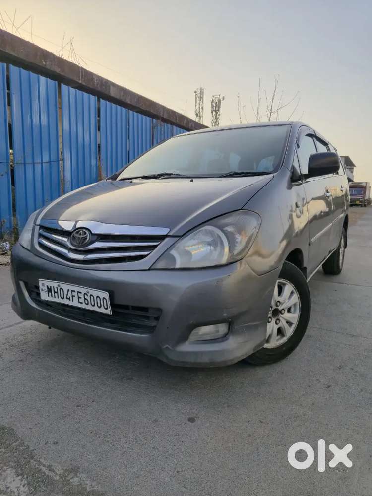Toyota Innova 2011 Diesel 194000 Km Driven Gniean Running
