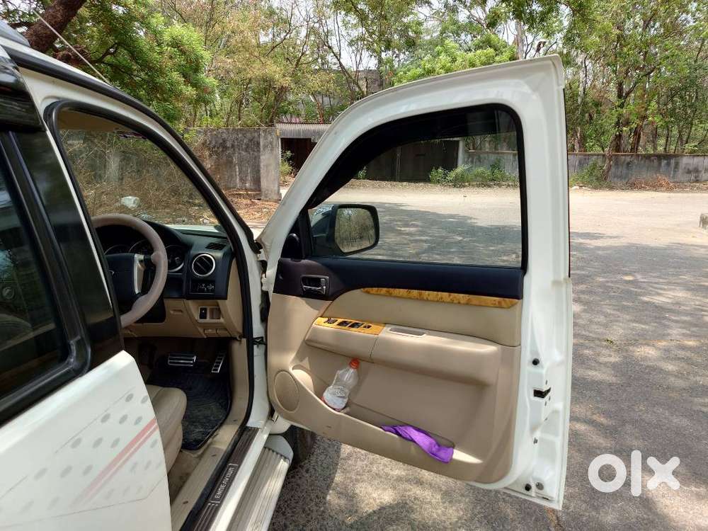 Ford Endeavour 3.0 4 X 2 Automatic
