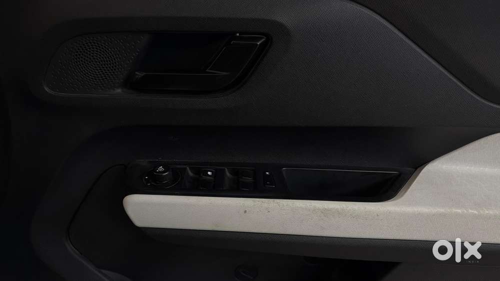 Tata Punch Accomplished Dazzle Amt Sunroof, 2024, Petrol