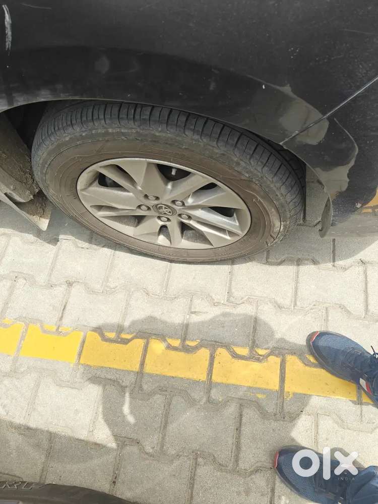 Toyota Innova Crysta 2017 Diesel 170000 Km Driven