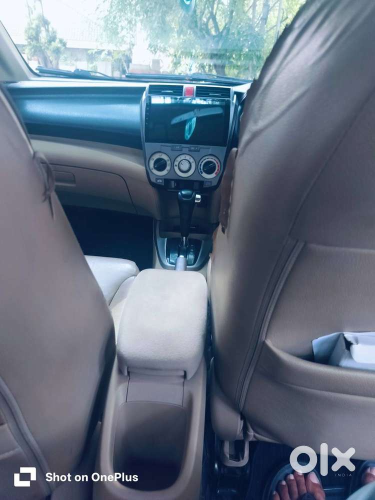 Honda City V-AT 2010