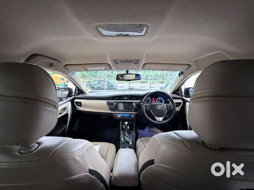 Toyota Corolla Altis G At, 2015, Petrol