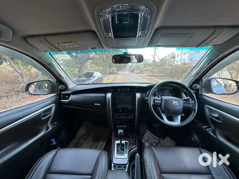 Toyota Fortuner 2018 Diesel 91000 Km Driven With Service Record