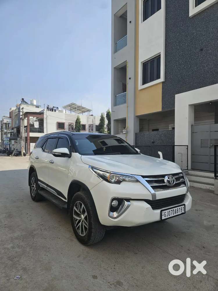 Toyota Fortuner Legender 2017