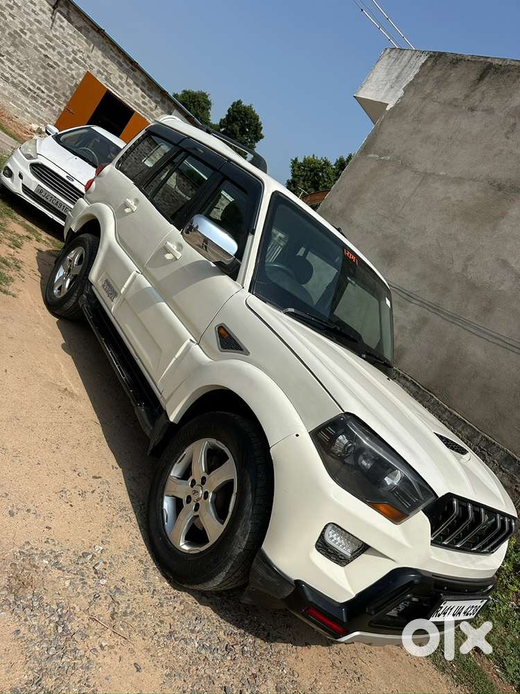Mahindra Scorpio 2016 Diesel 110000 Km Driven