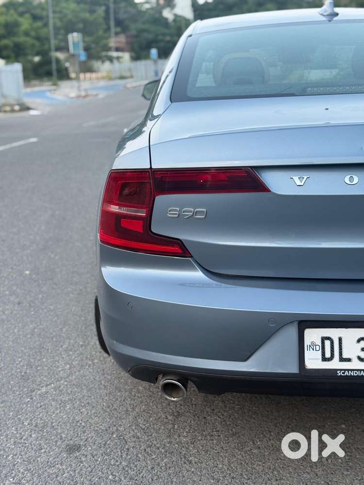 Volvo S90 D4 Momentum, 2019, Diesel