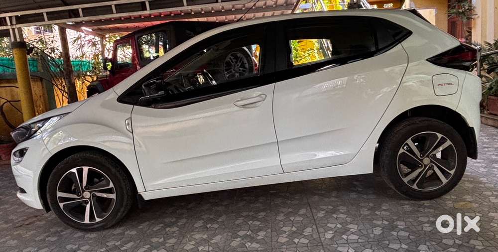 Tata Altroz -xz+ Plus Iturbo Ira ( Warranty Till 2027)