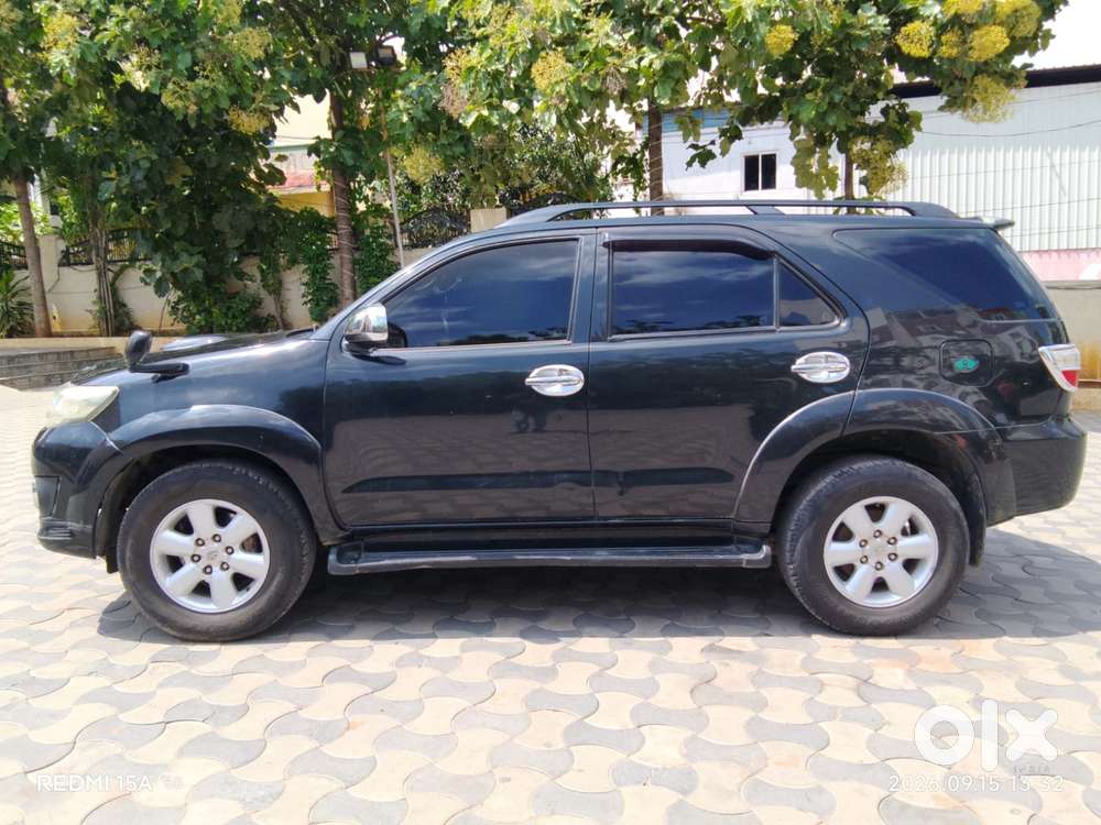 Toyota Fortuner 3.0 4x4 Manual, 2011, Diesel