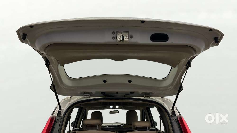 Maruti Suzuki Ertiga Zxi Plus Shvs, 2022, Petrol