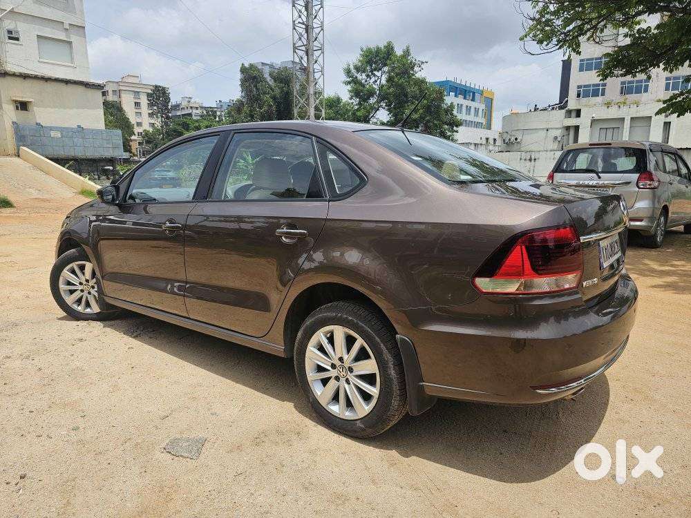 Volkswagen Vento 1.2 Tsi Highline At, 2015, Petrol