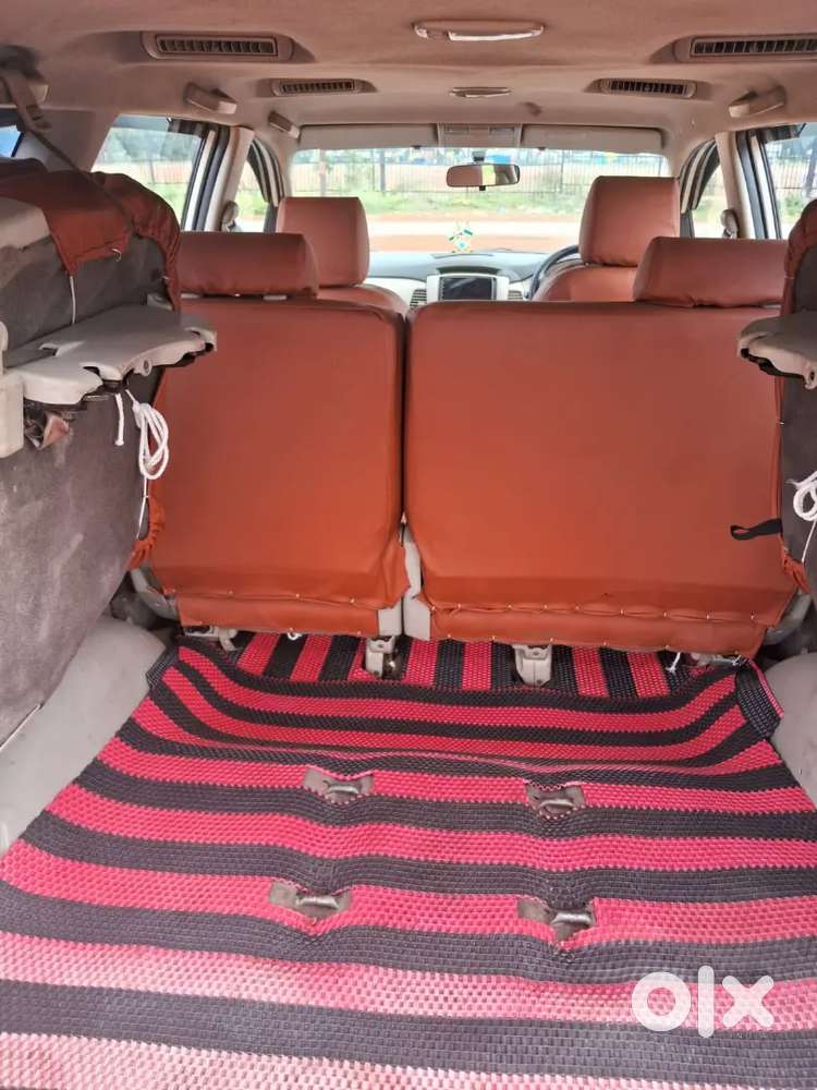 Toyota Innova 2.5 G 2014