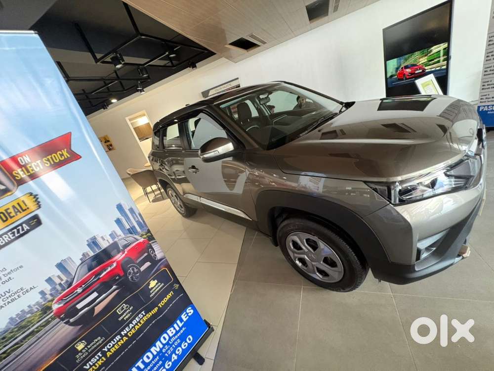 Maruti Suzuki Brezza Lxi Cng  Brand New  Arena Dealer